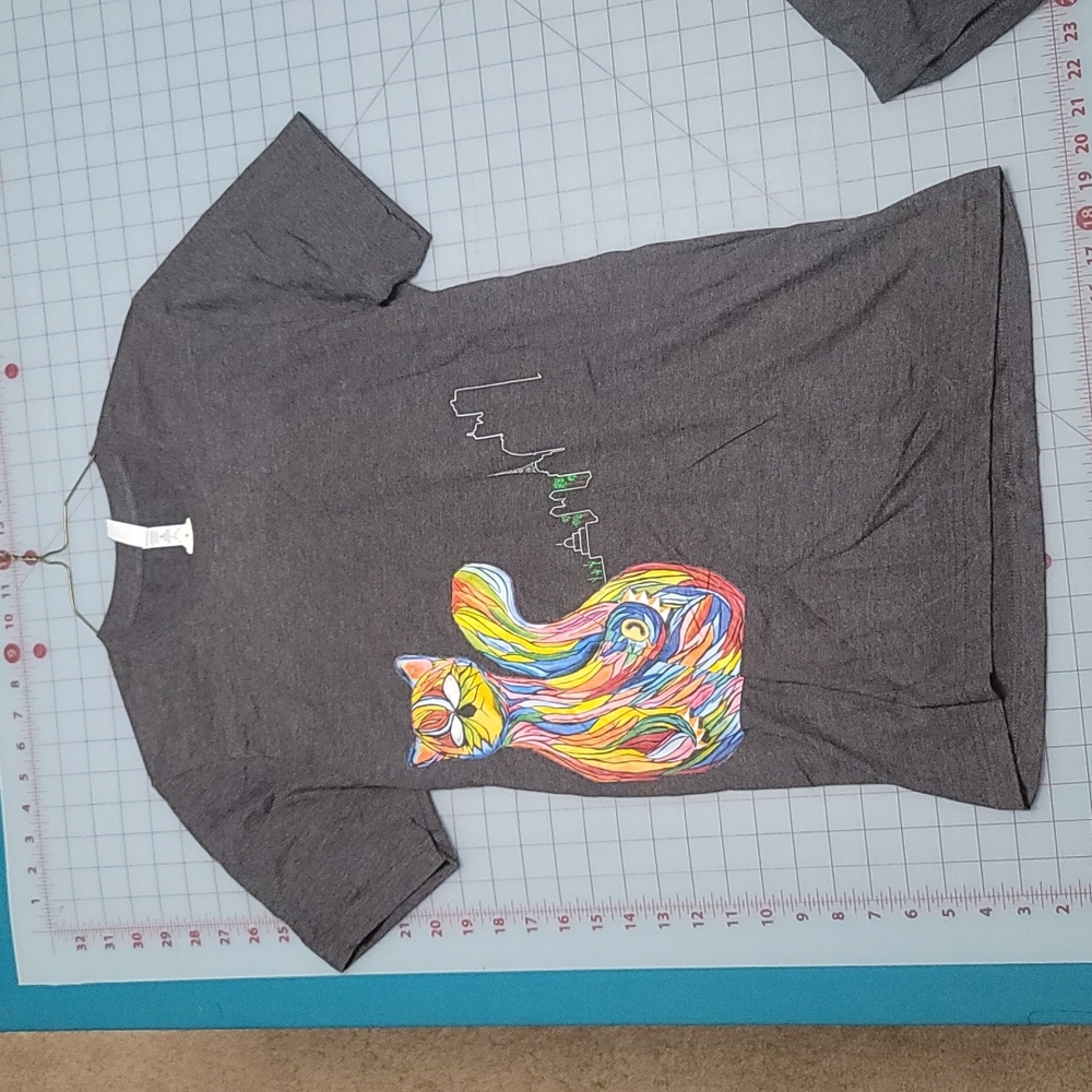 Embroidered Graphic Tee "Cat" by rk3handcrafted